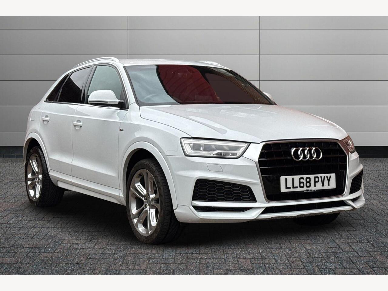 Main listing image - Audi Q3