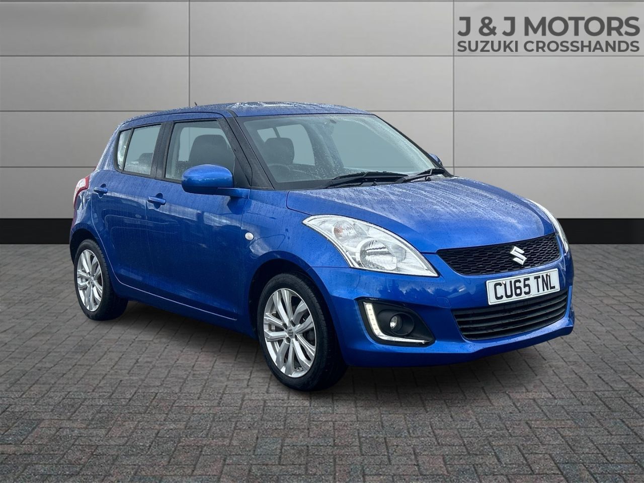 Main listing image - Suzuki Swift