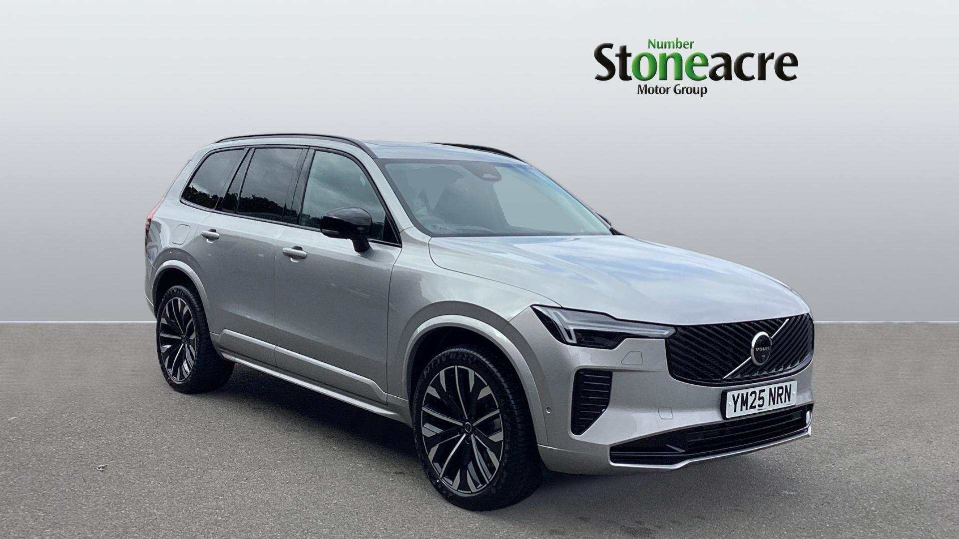 Main listing image - Volvo XC90