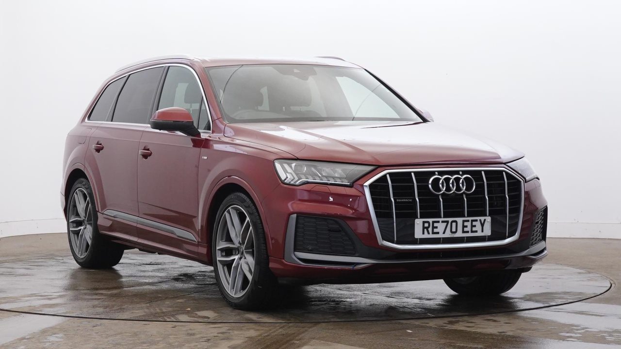 Main listing image - Audi Q7