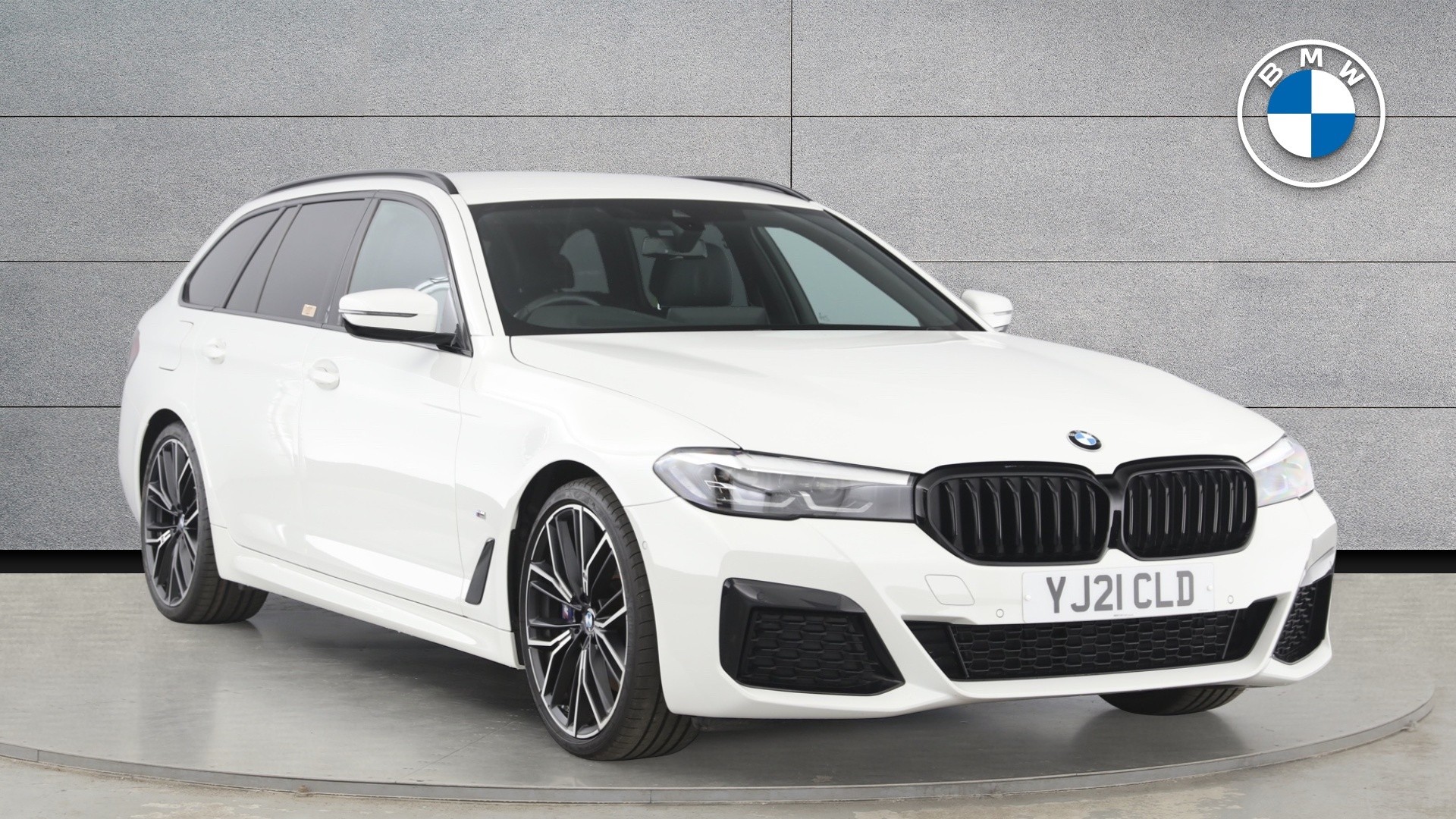 Main listing image - BMW 5 Series Touring