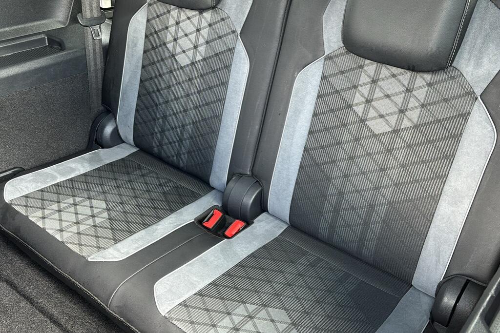 Main listing image - Volkswagen Tiguan Allspace