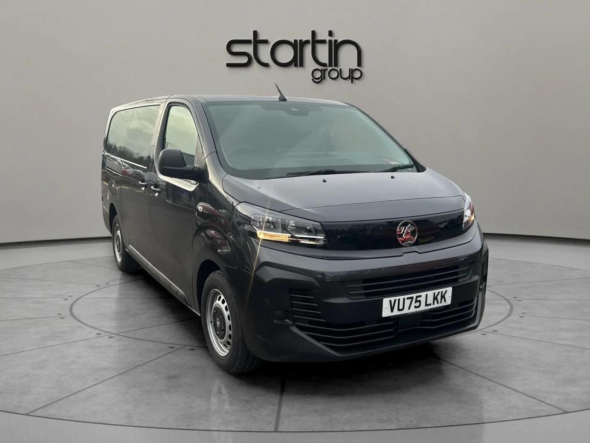 Main listing image - Vauxhall Vivaro