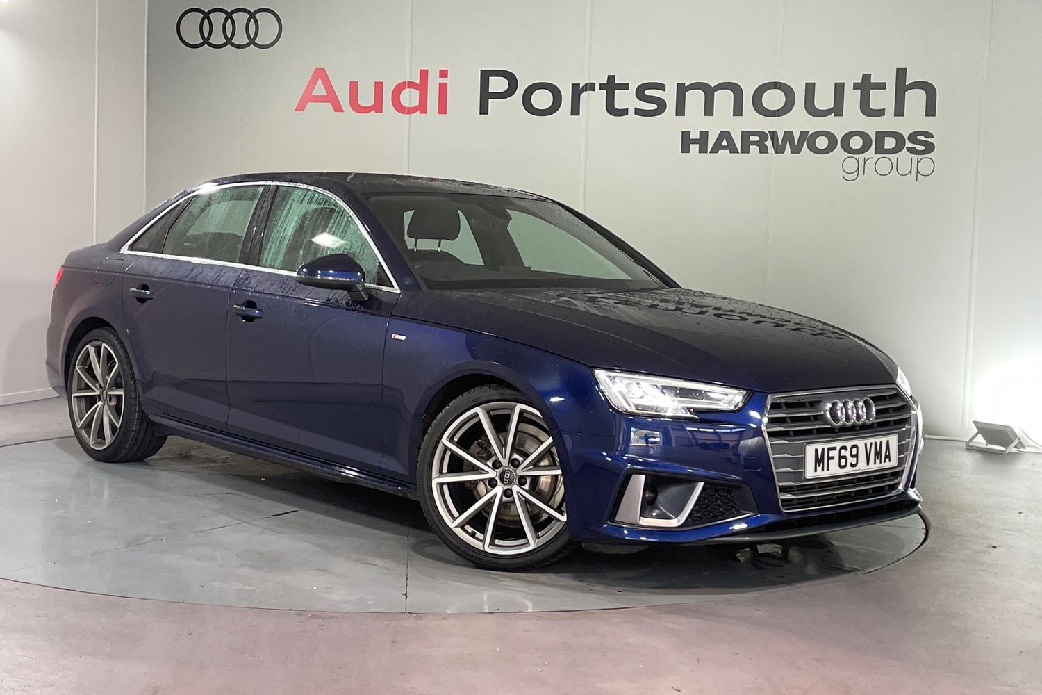Main listing image - Audi A4