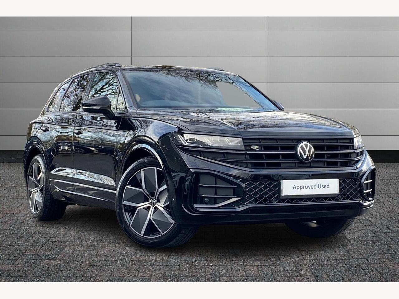 Main listing image - Volkswagen Touareg