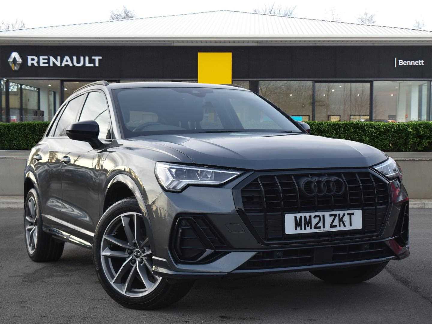 Main listing image - Audi Q3