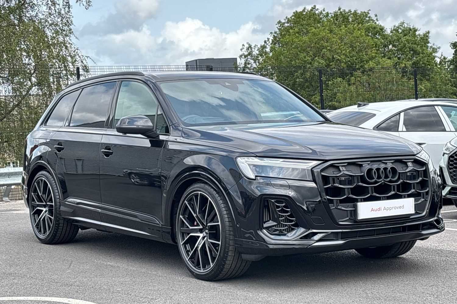Main listing image - Audi SQ7