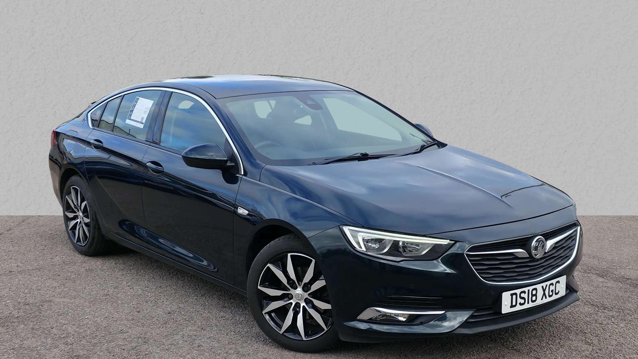 Main listing image - Vauxhall Insignia
