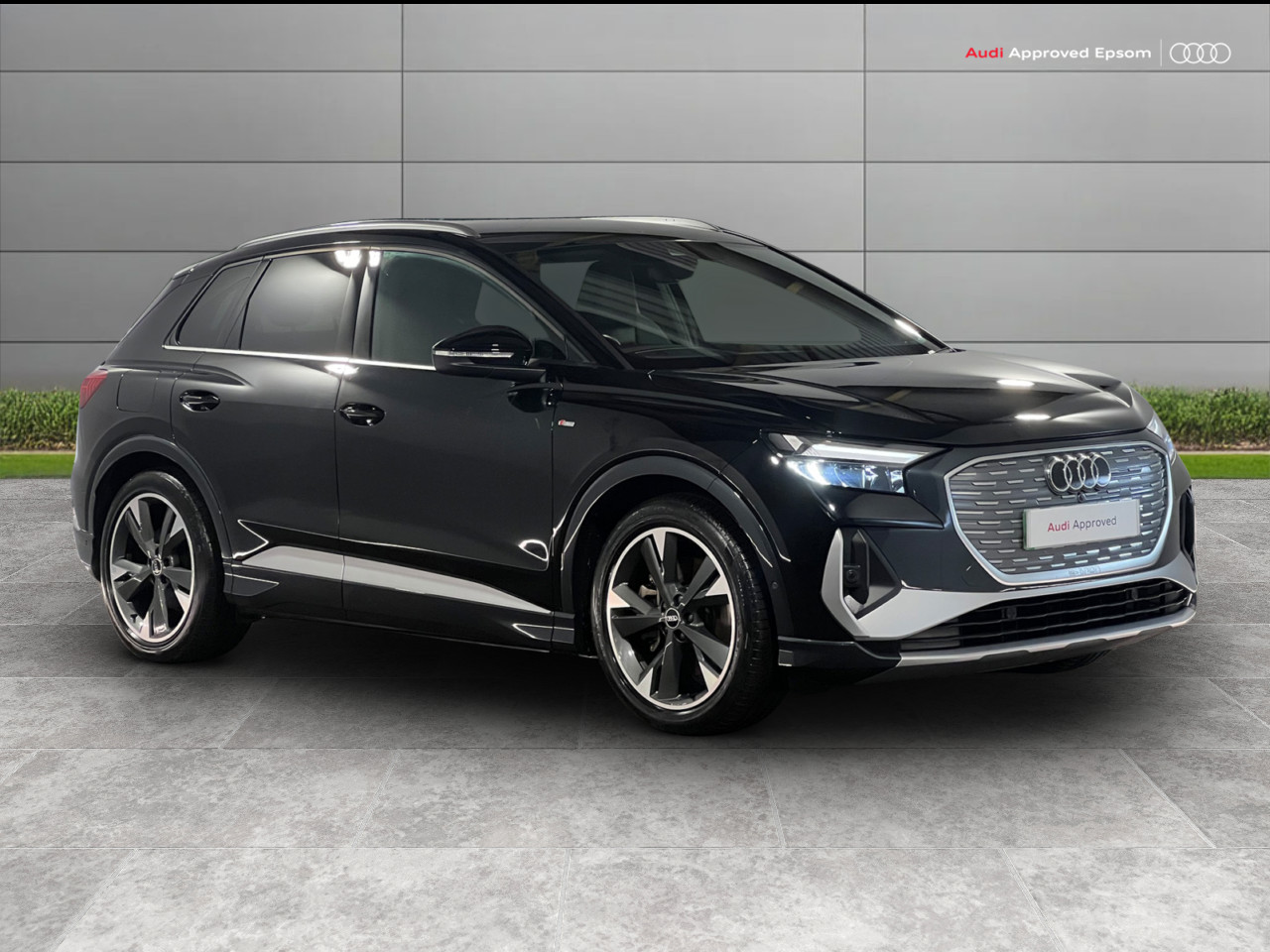 Main listing image - Audi Q4