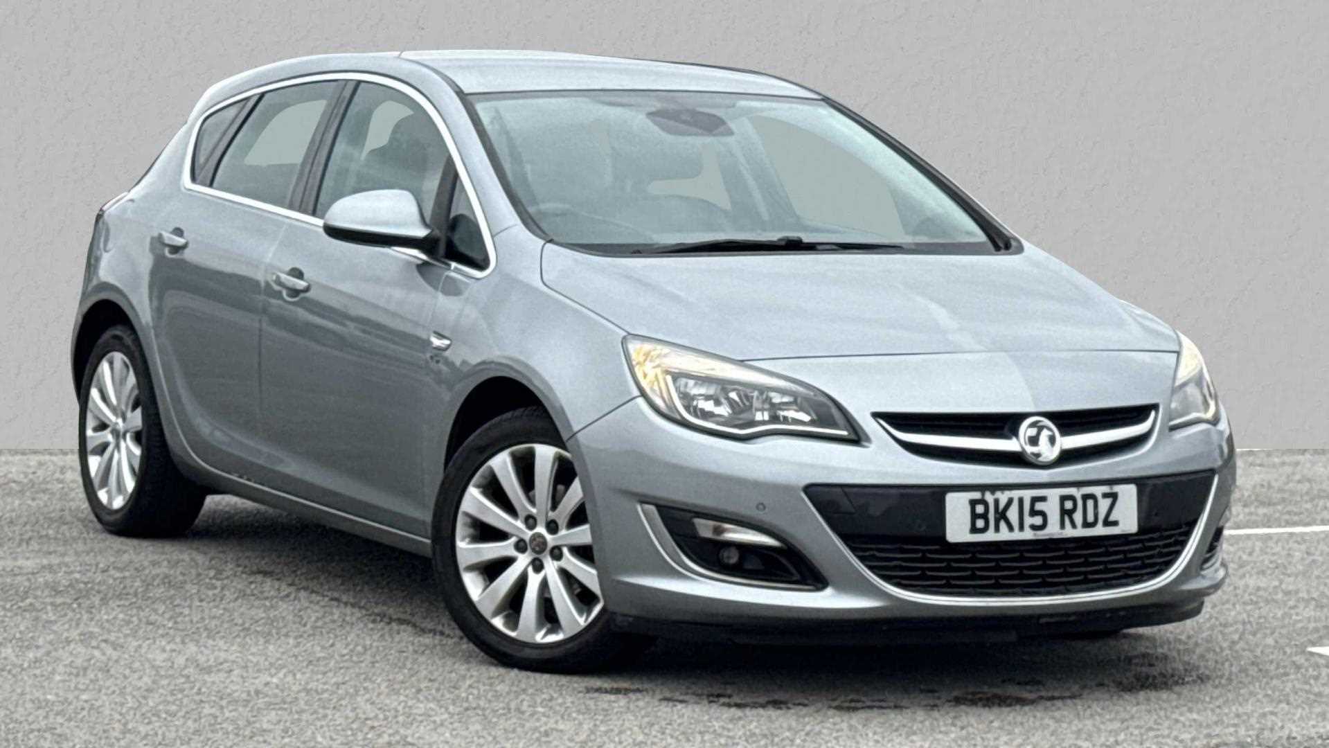 Main listing image - Vauxhall Astra
