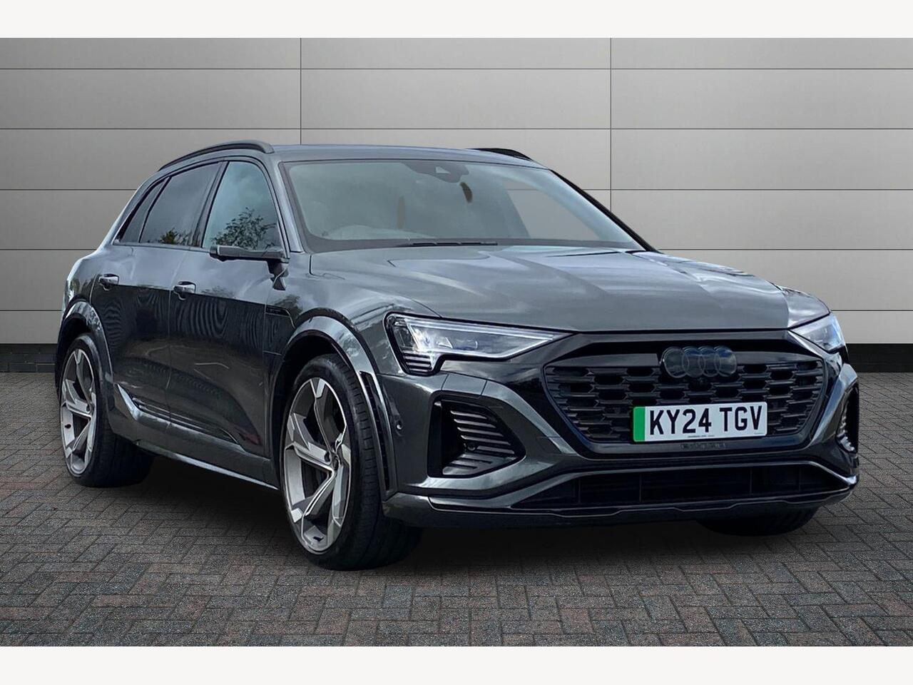 Main listing image - Audi Q8