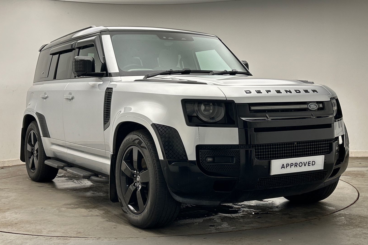 Main listing image - Land Rover Defender