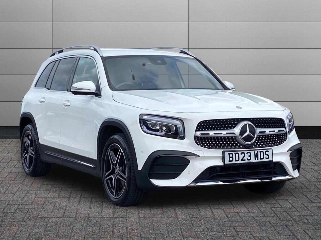 Main listing image - Mercedes-Benz GLB