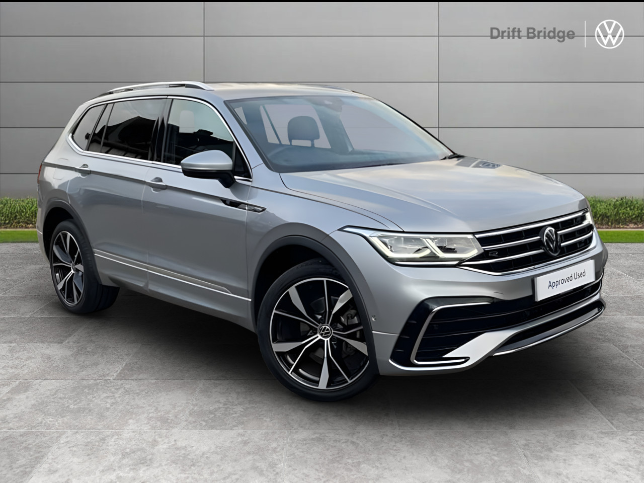 Main listing image - Volkswagen Tiguan Allspace