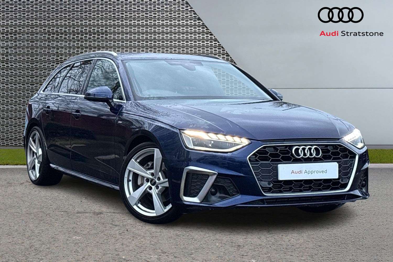 Main listing image - Audi A4 Avant