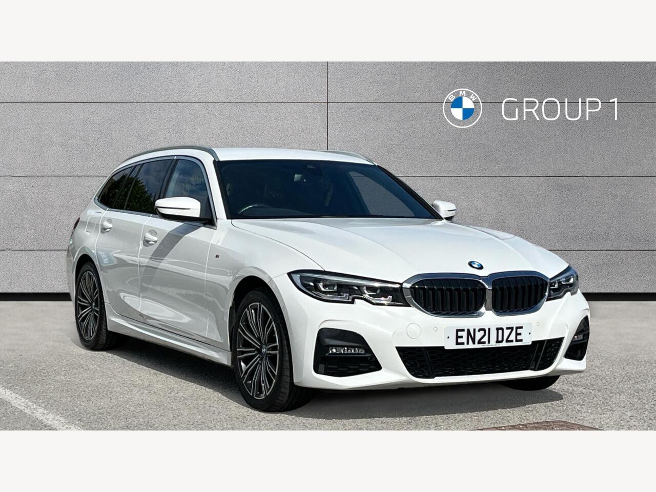 Main listing image - BMW 3 Series Touring