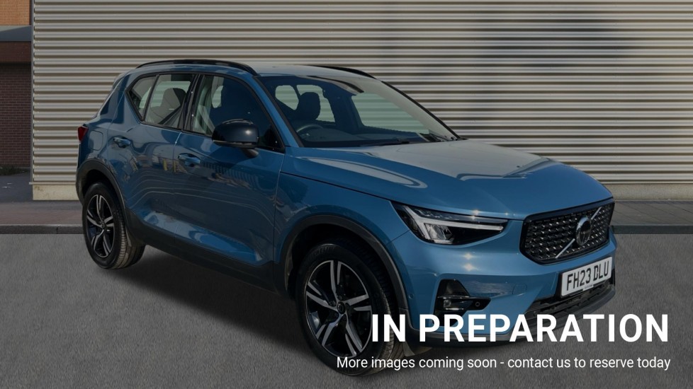 Main listing image - Volvo XC40