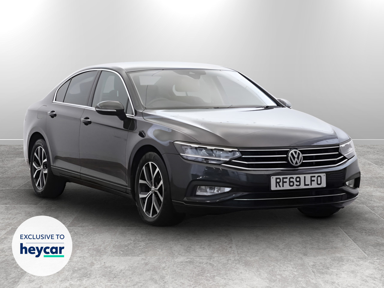 Main listing image - Volkswagen Passat