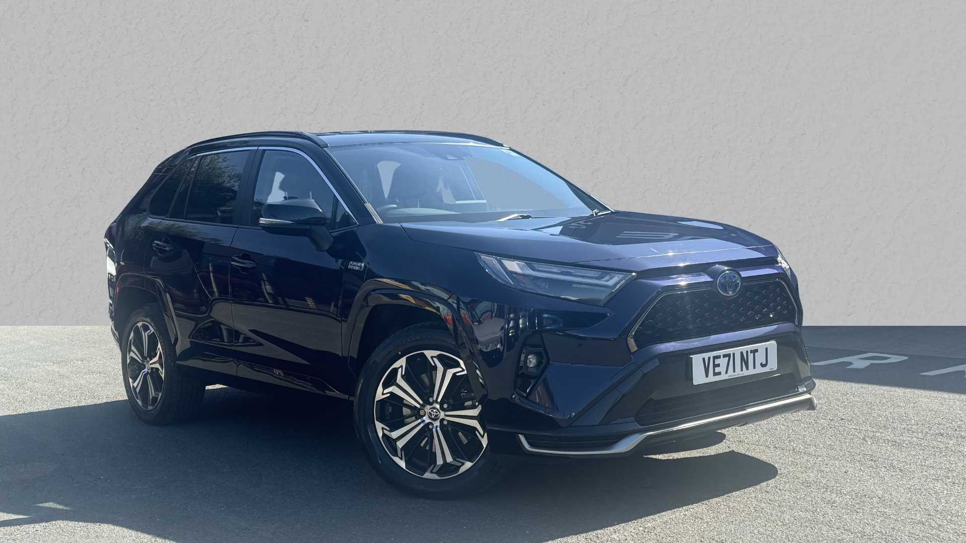 Main listing image - Toyota RAV4