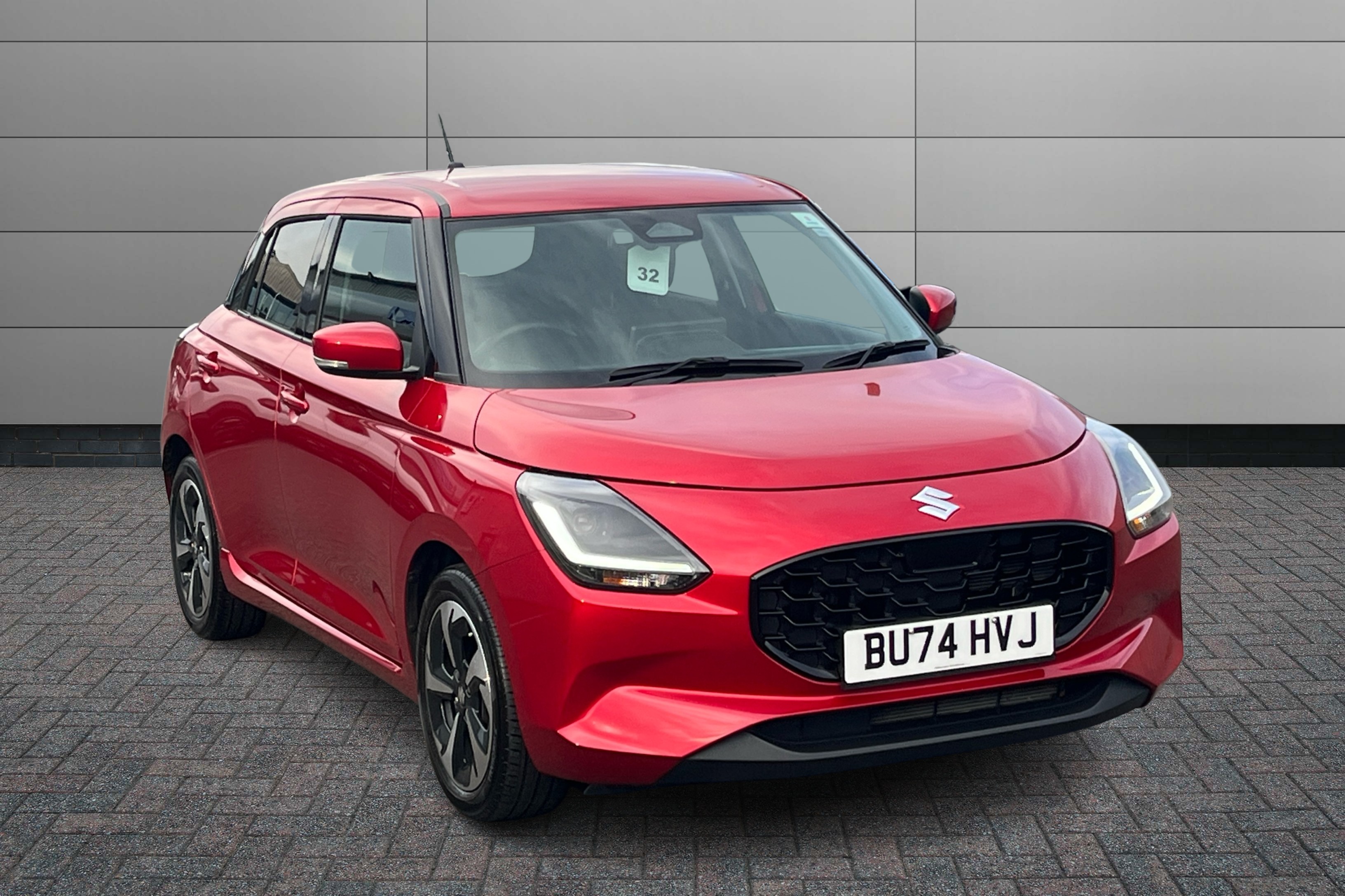 Main listing image - Suzuki Swift