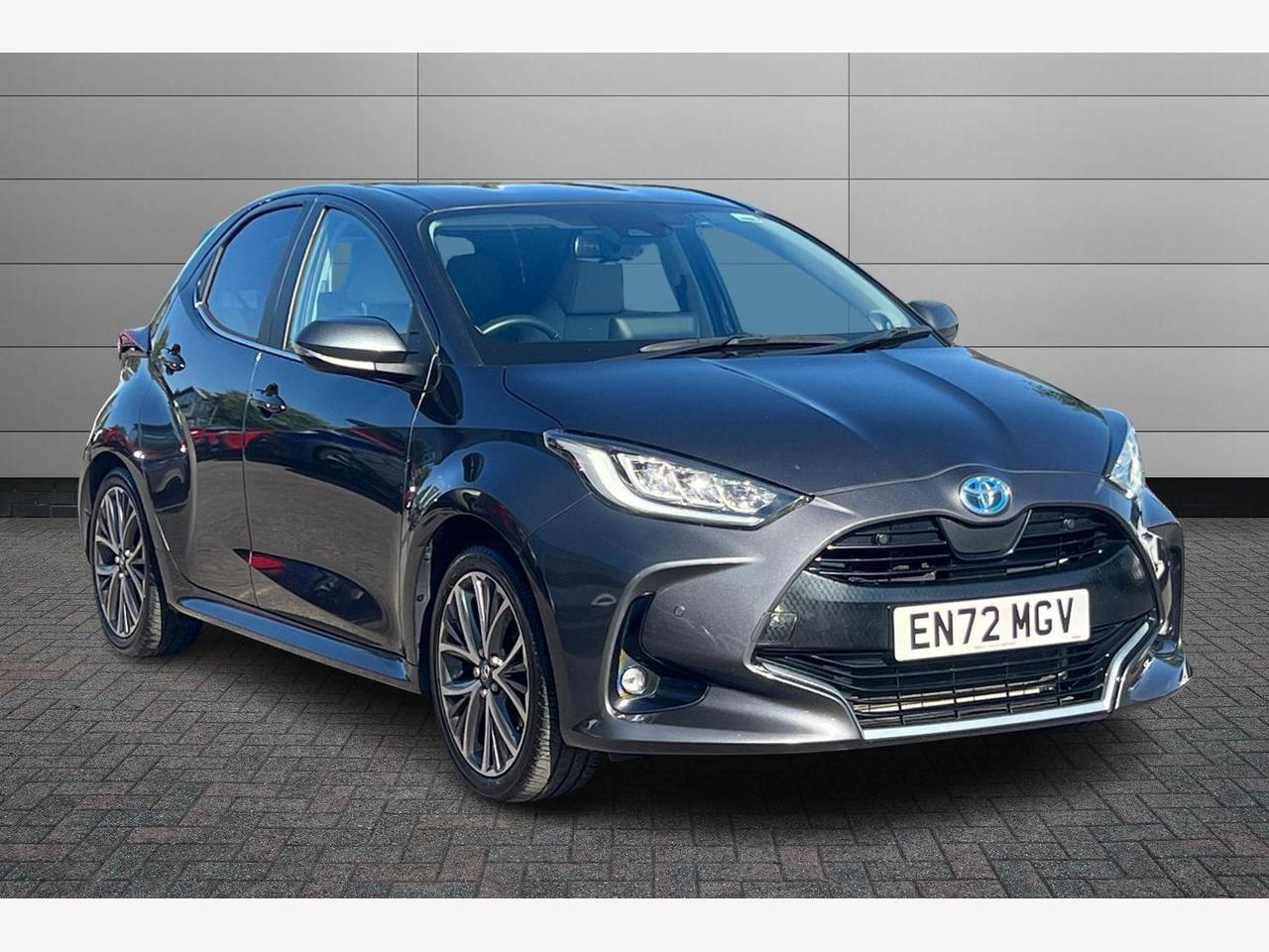 Main listing image - Toyota Yaris