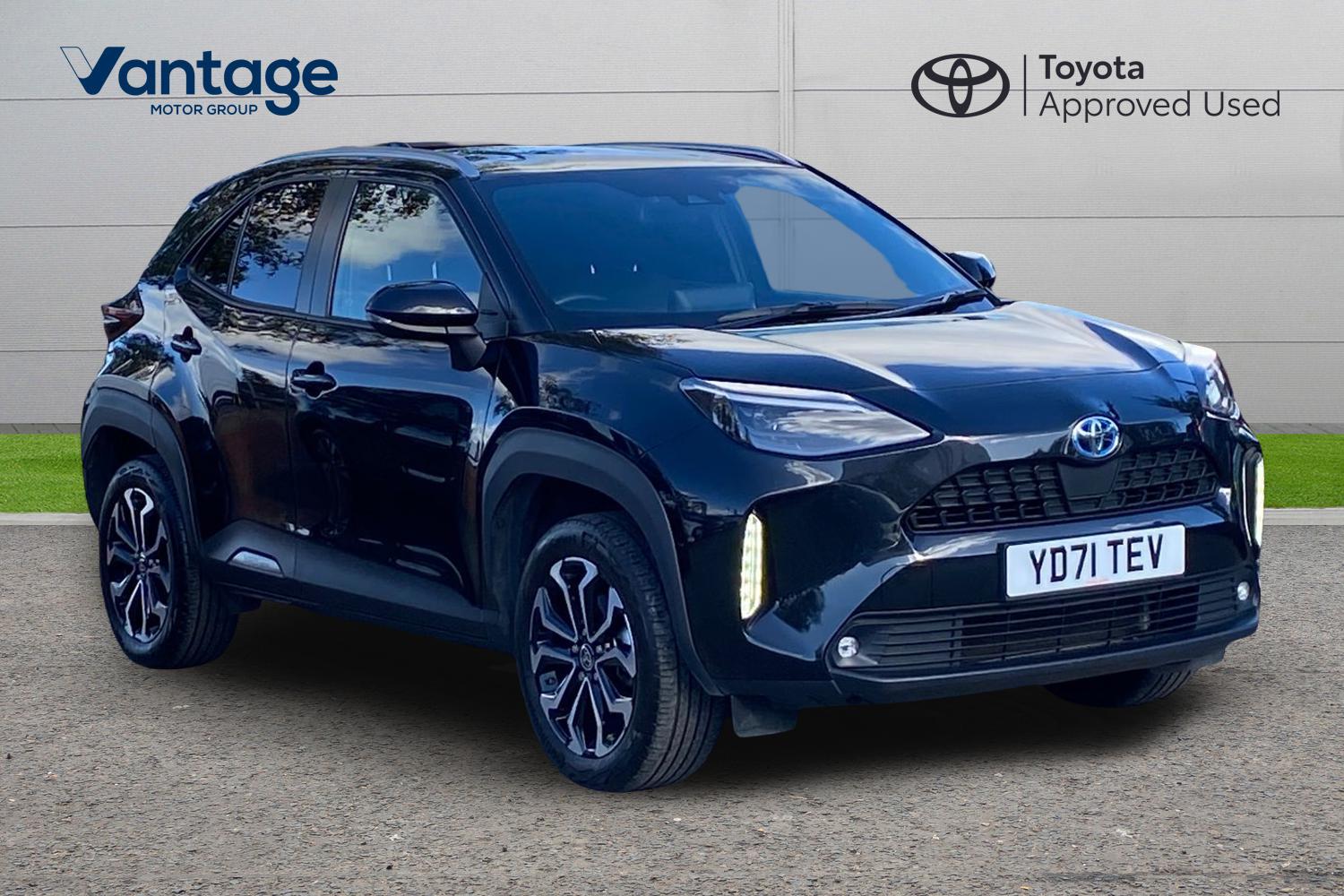 Main listing image - Toyota Yaris Cross