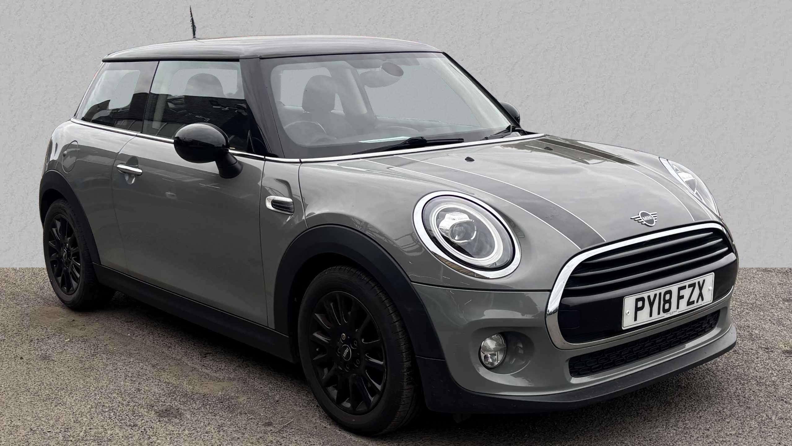 Main listing image - MINI Hatchback