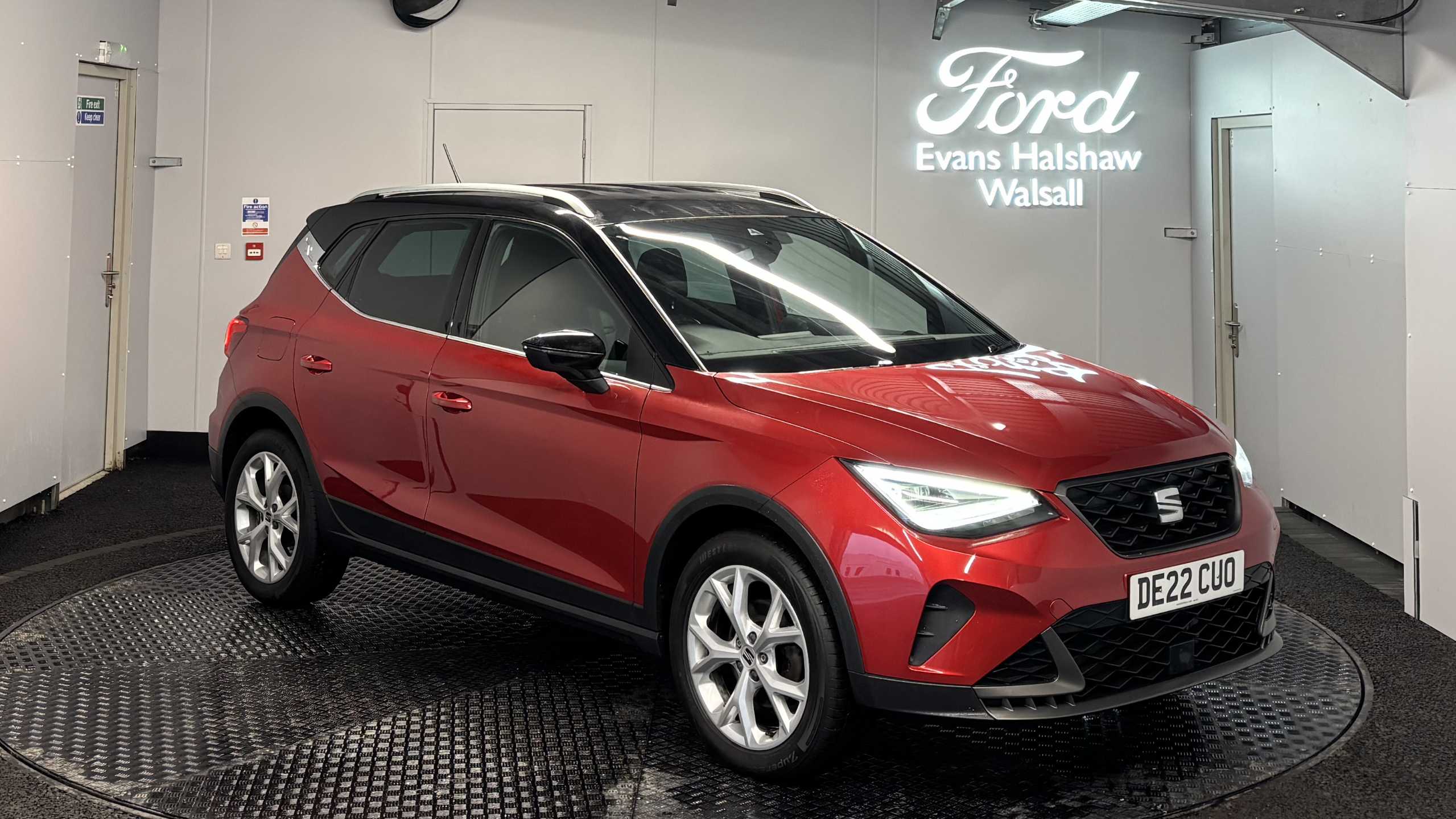Main listing image - SEAT Arona