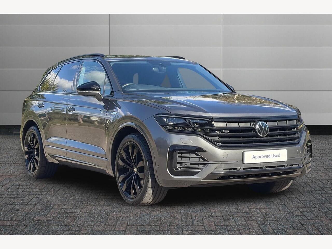 Main listing image - Volkswagen Touareg