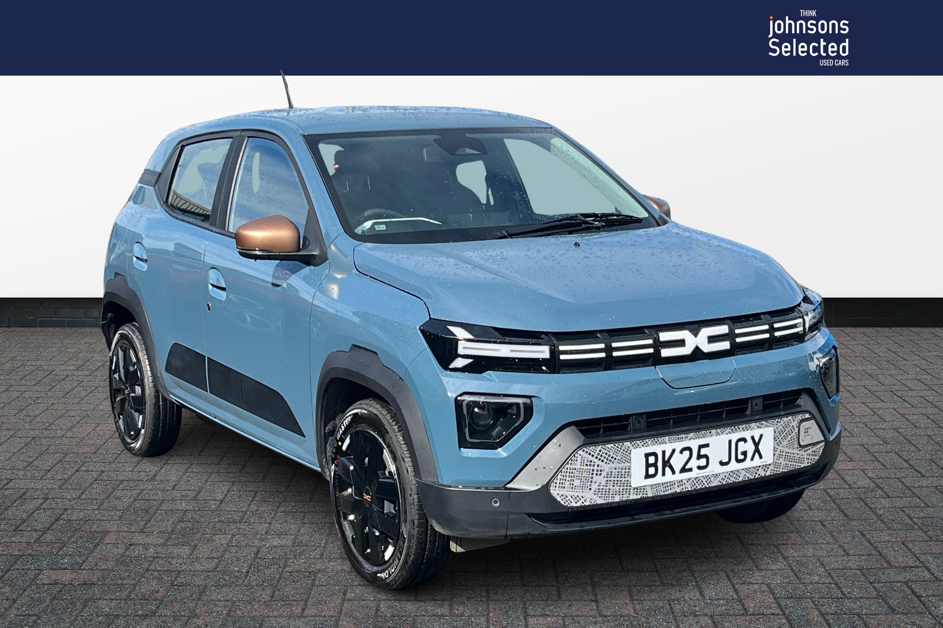 Main listing image - Dacia Spring