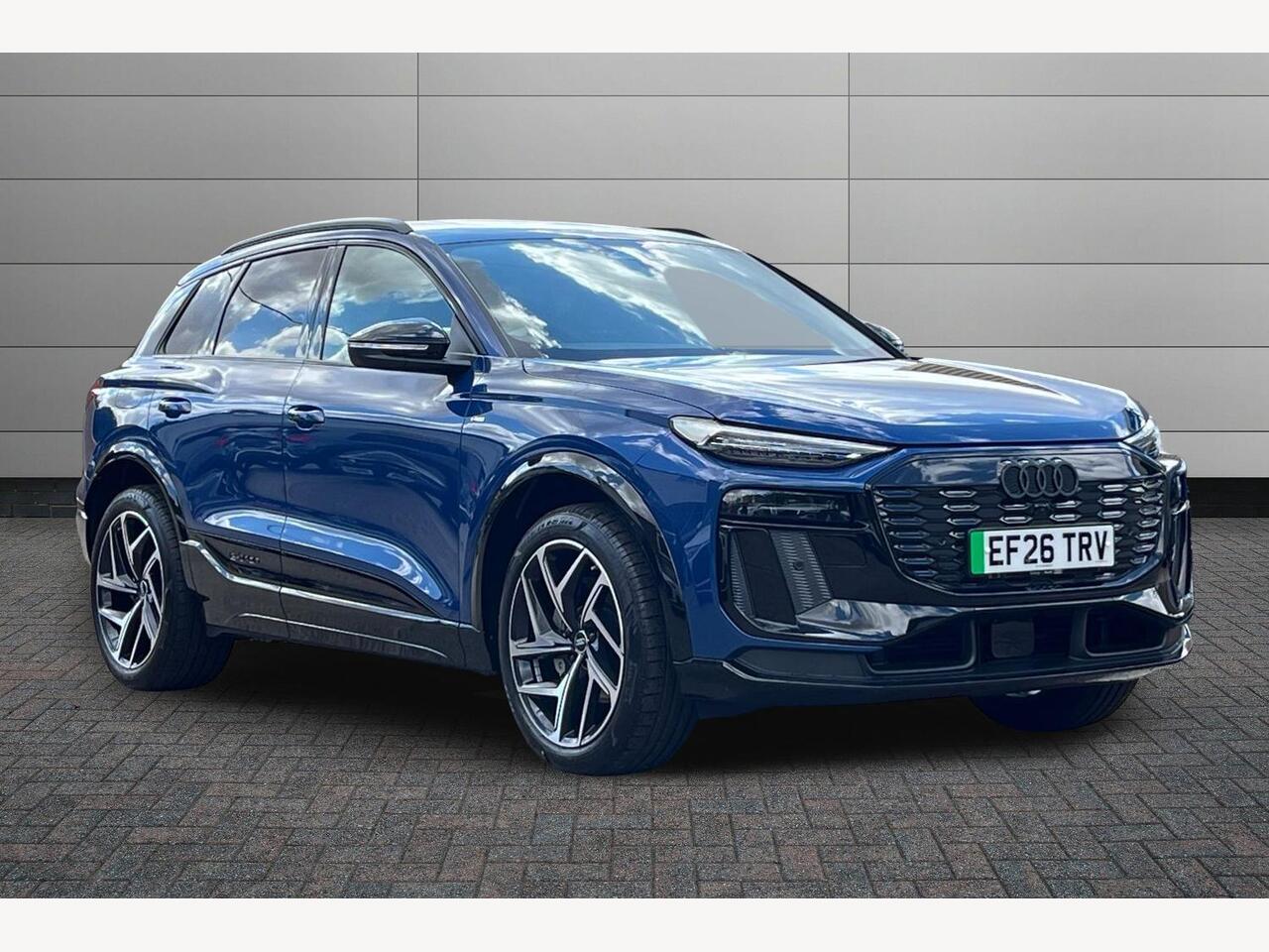 Main listing image - Audi Q6