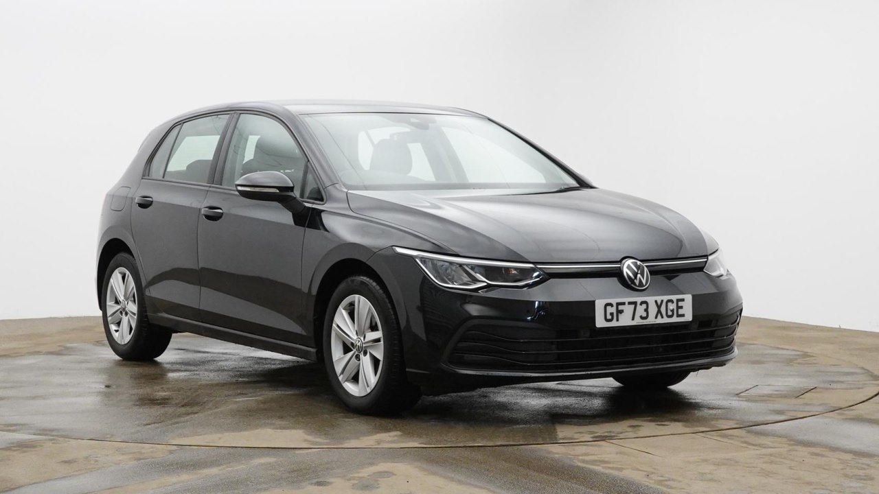 Main listing image - Volkswagen Golf