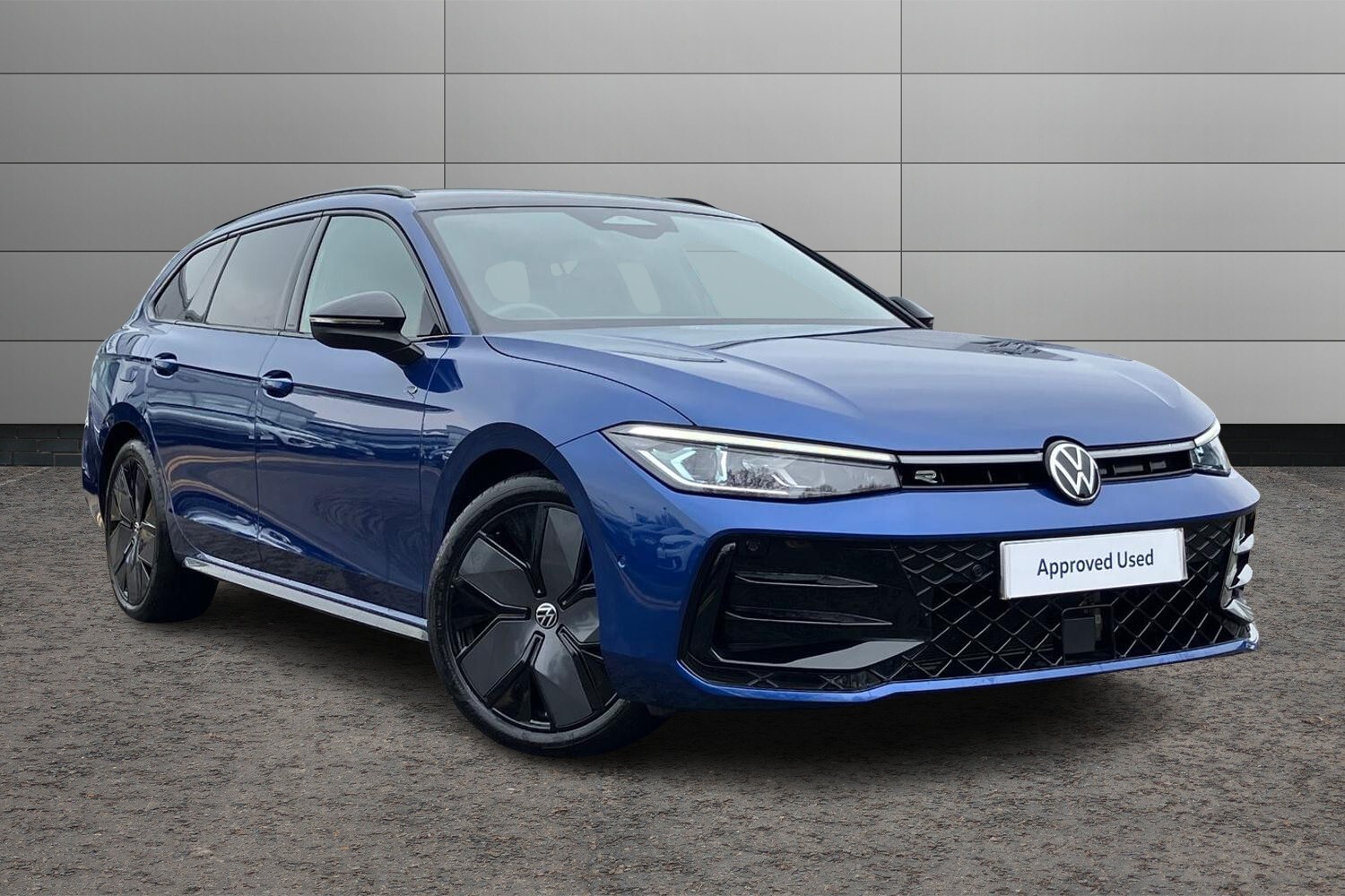 Main listing image - Volkswagen Passat Estate