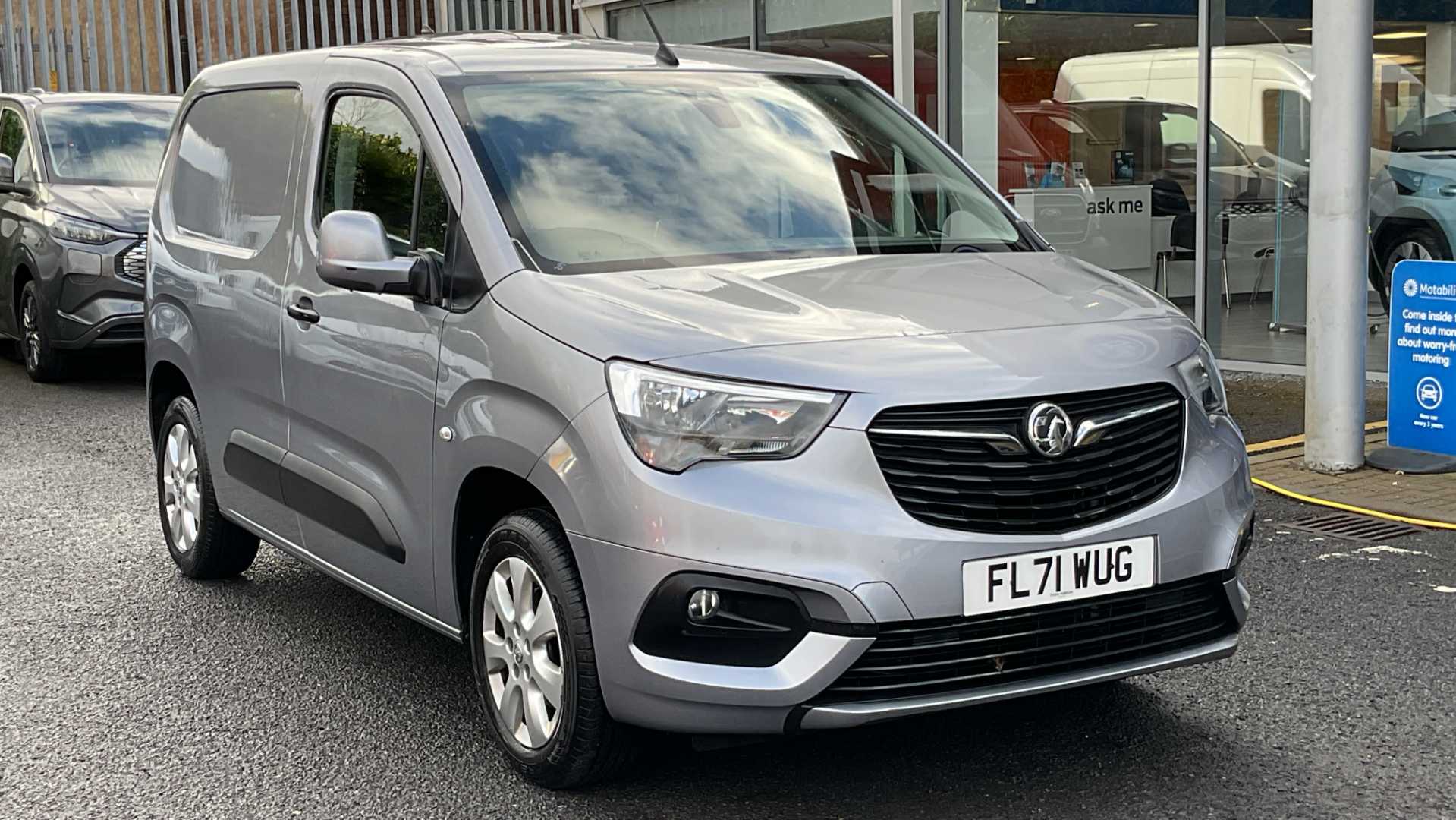 Main listing image - Vauxhall Combo Cargo