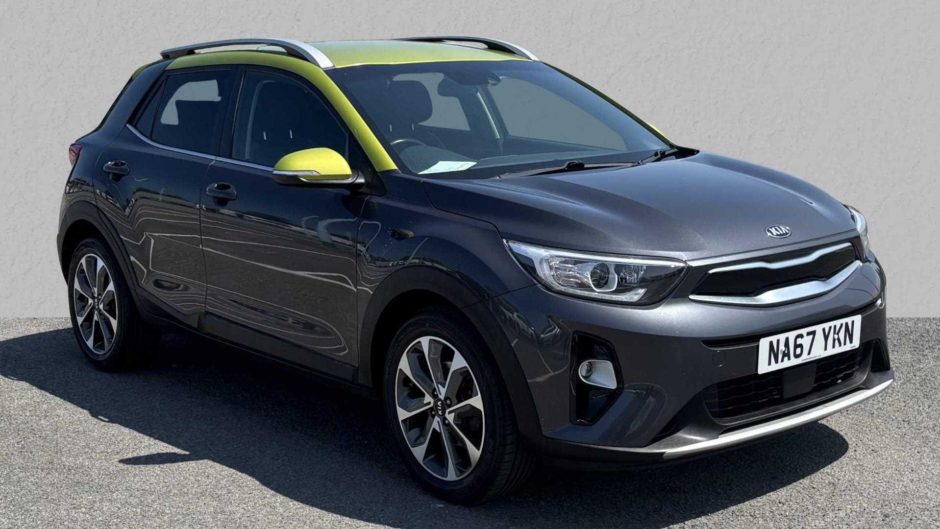 Main listing image - Kia Stonic