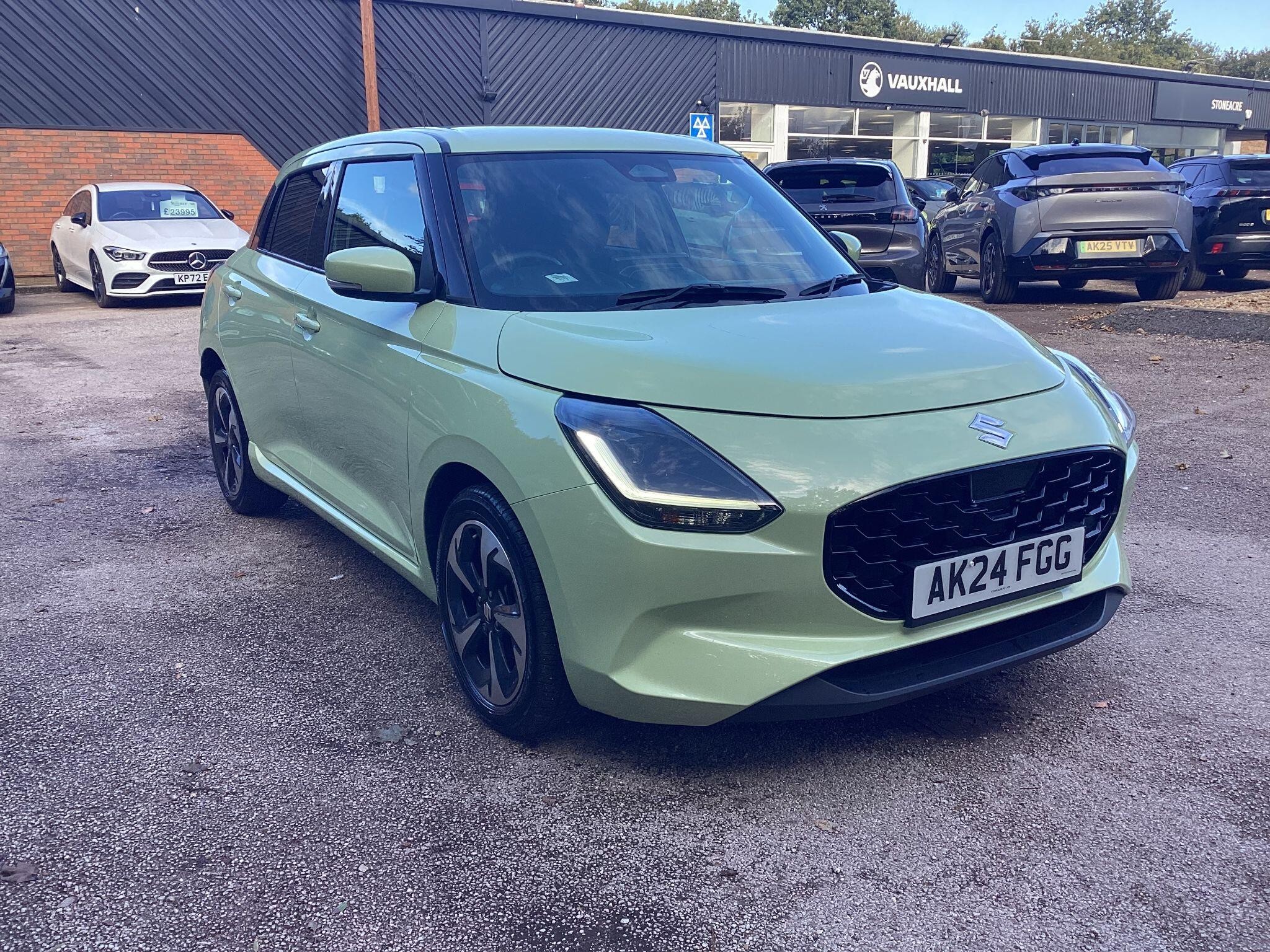 Main listing image - Suzuki Swift