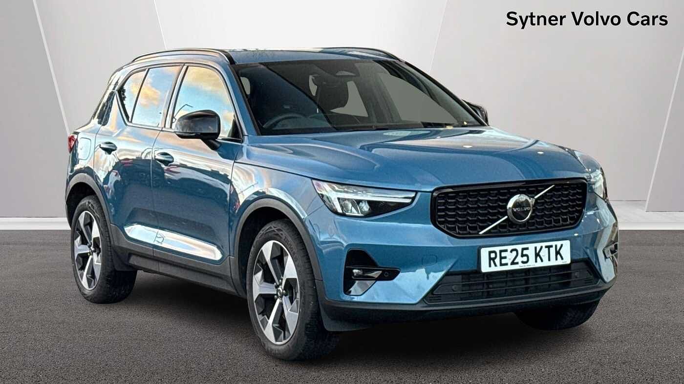 Main listing image - Volvo XC40