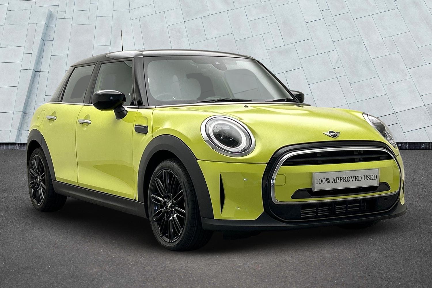 Main listing image - MINI Hatchback 5dr