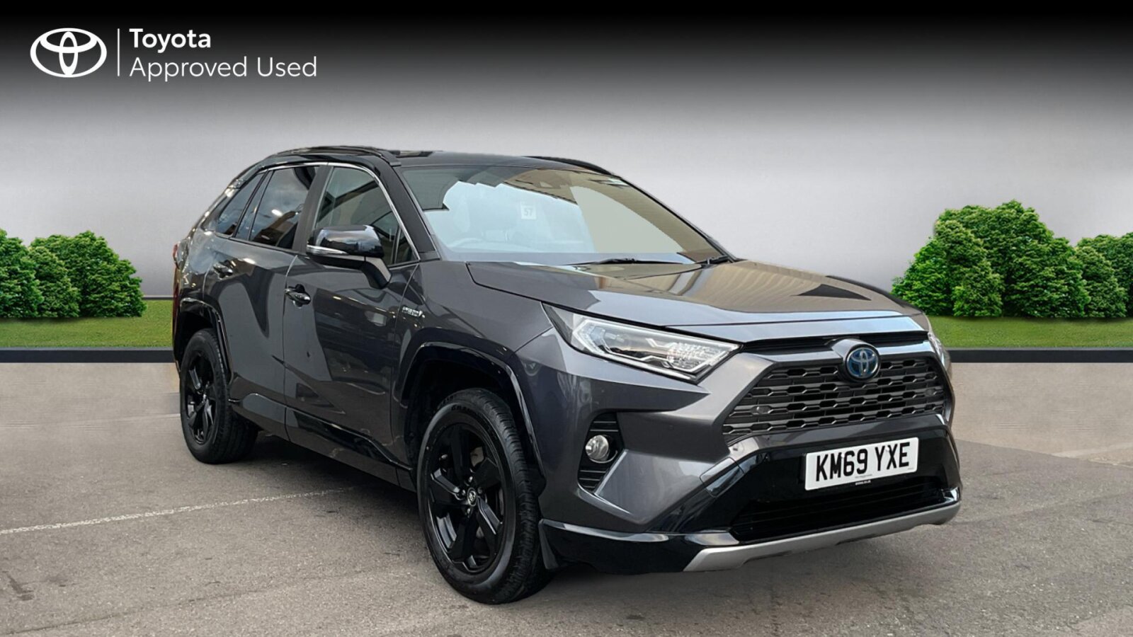 Main listing image - Toyota RAV4