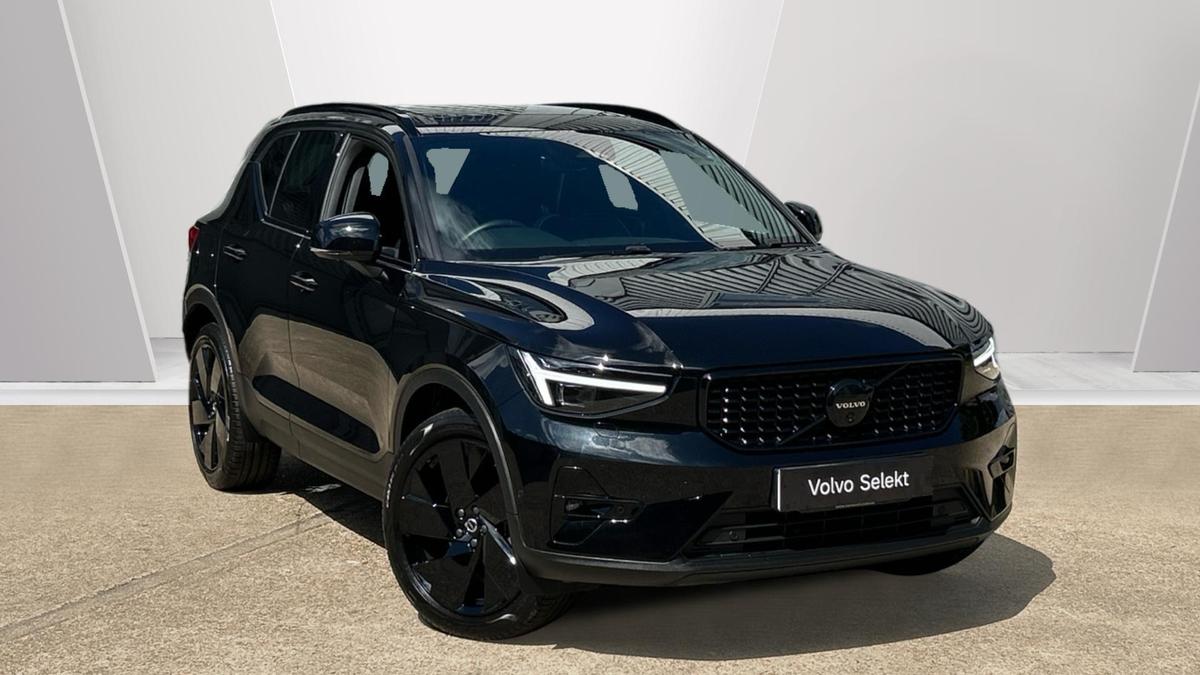 Main listing image - Volvo XC40