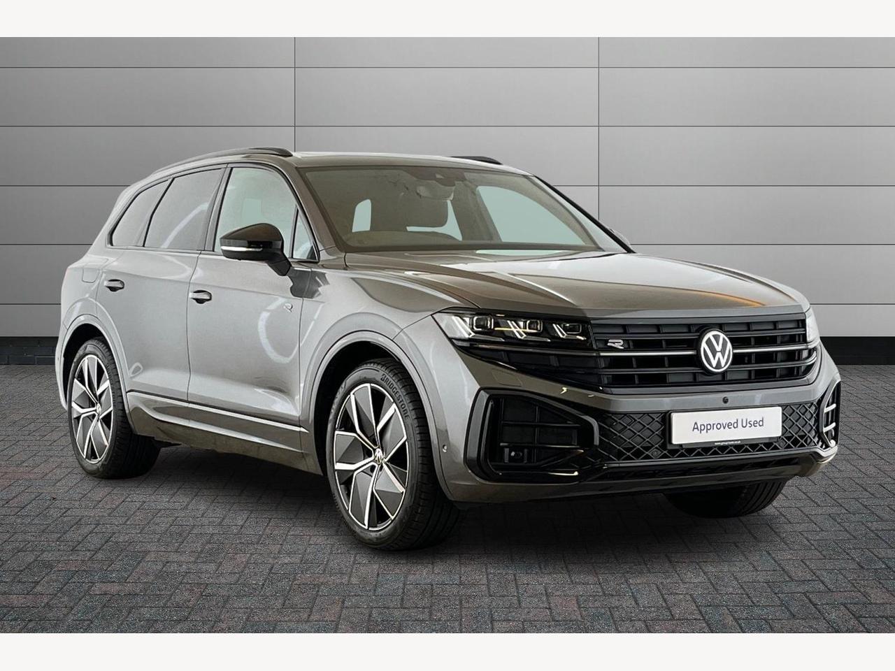 Main listing image - Volkswagen Touareg