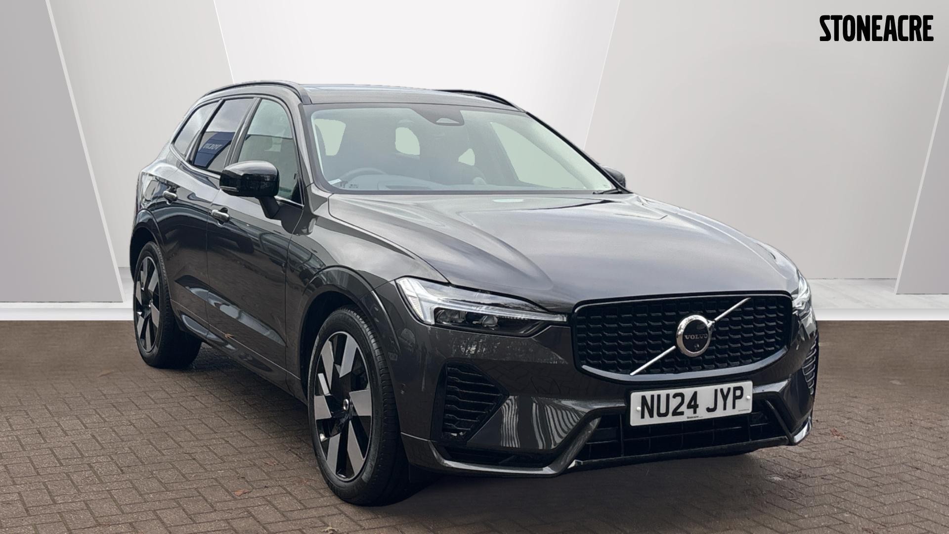 Main listing image - Volvo XC60