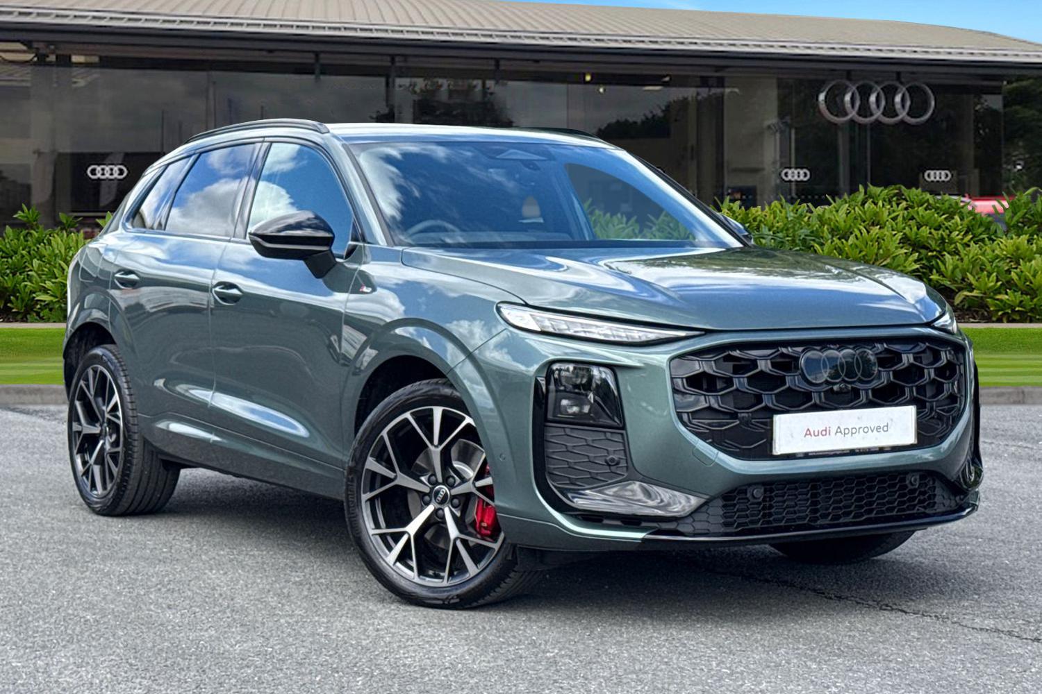 Main listing image - Audi Q3