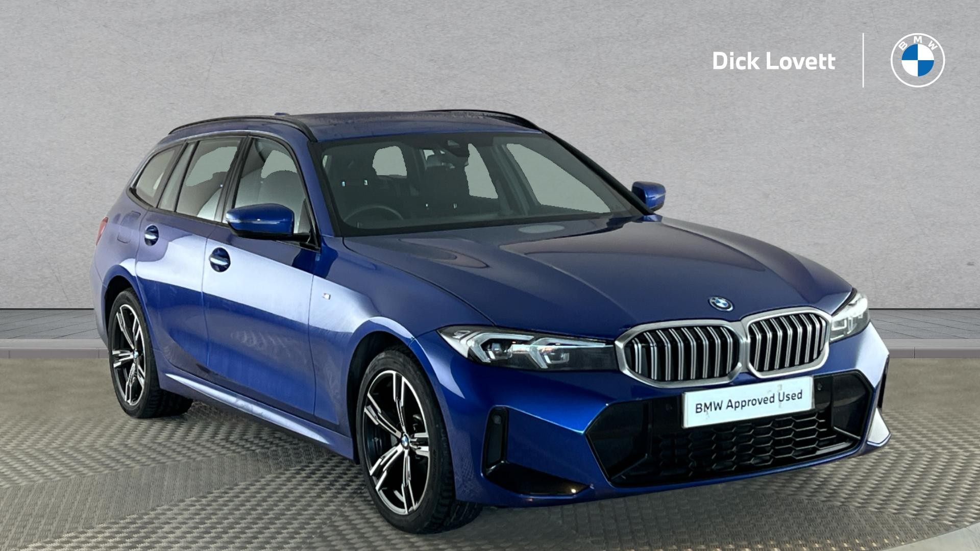 Main listing image - BMW 3 Series Touring