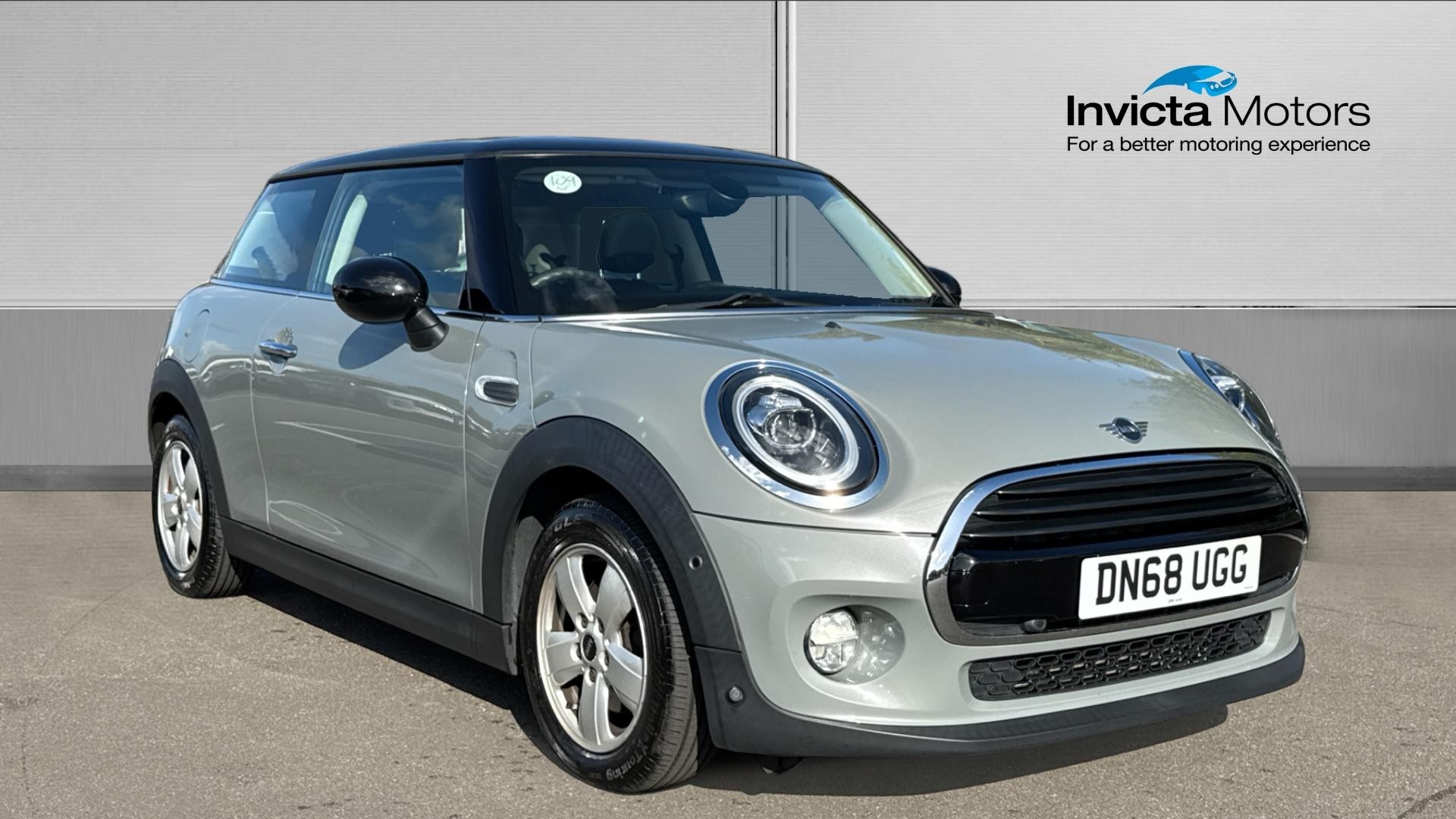 Main listing image - MINI Hatchback