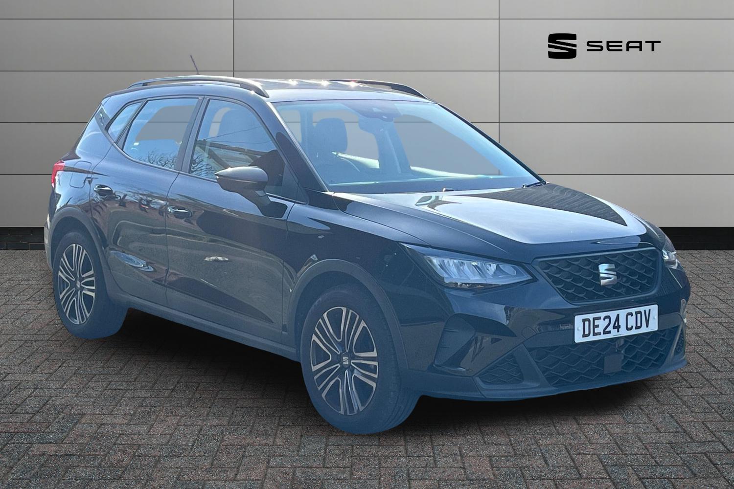 Main listing image - SEAT Arona