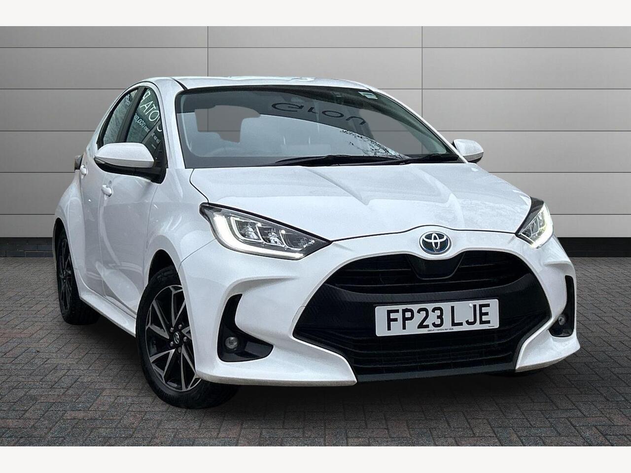 Main listing image - Toyota Yaris