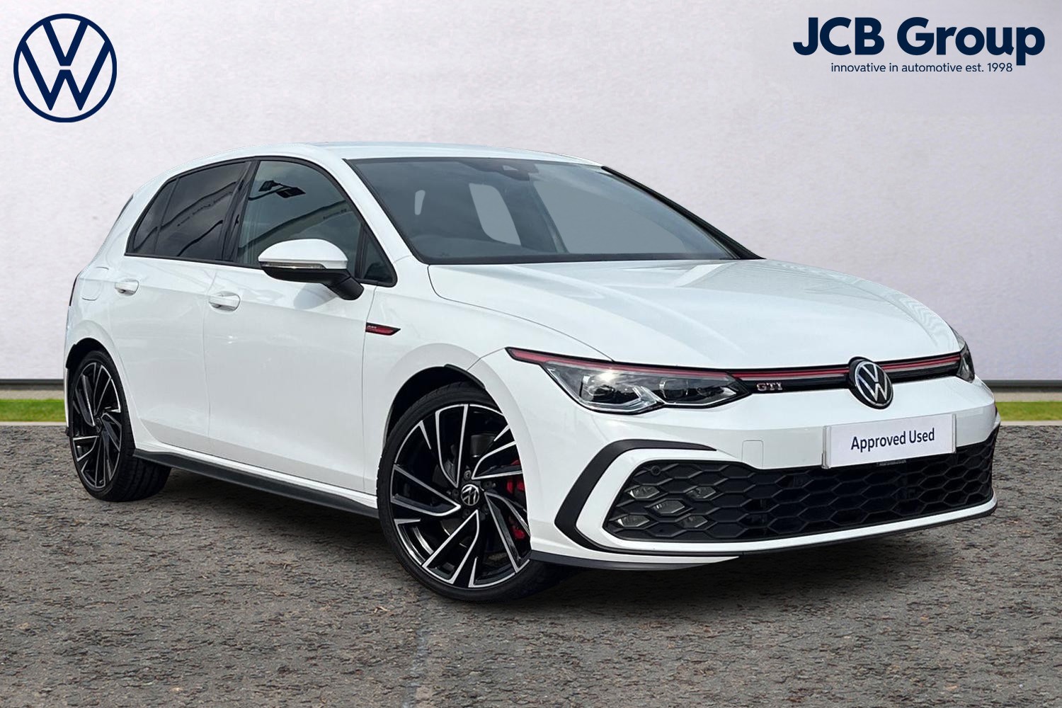 Main listing image - Volkswagen Golf