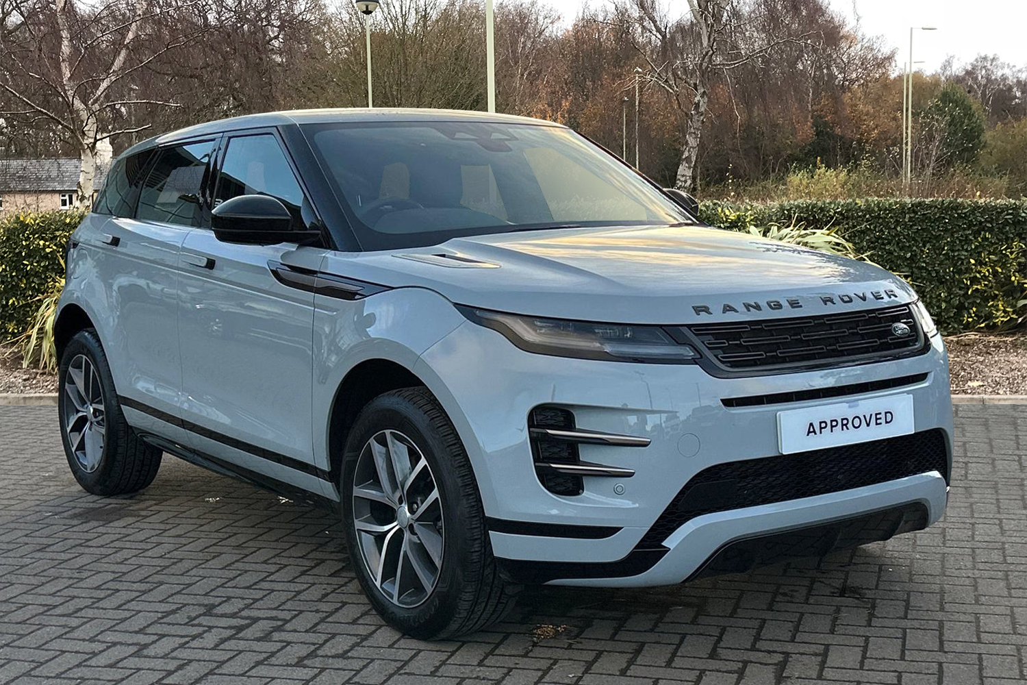Main listing image - Land Rover Range Rover Evoque