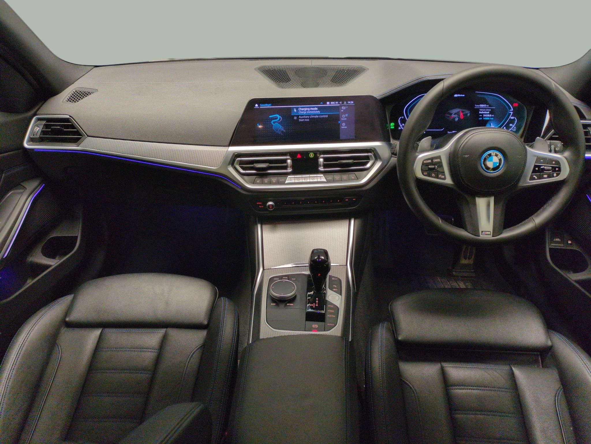 Main listing image - BMW 3 Series Touring
